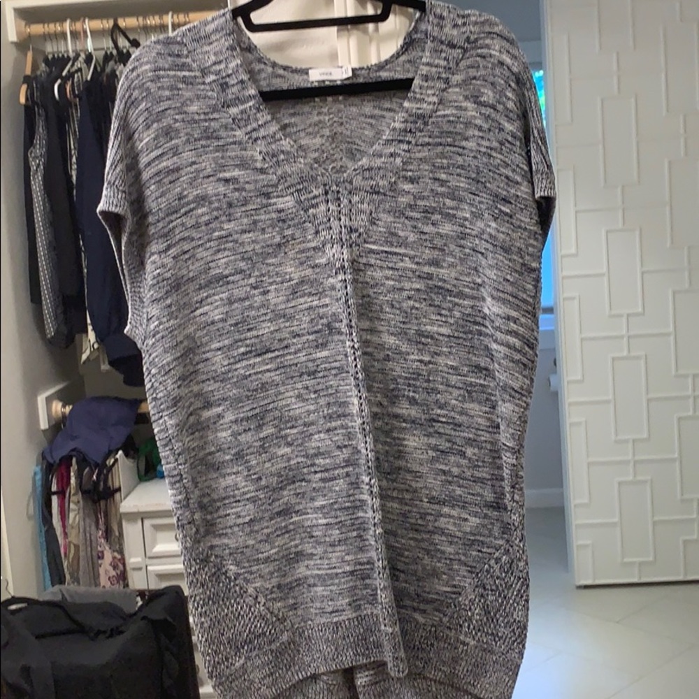 Black with white short sleeve v neck Vince sweater